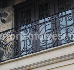Ferforje Balkon Modelleri 12